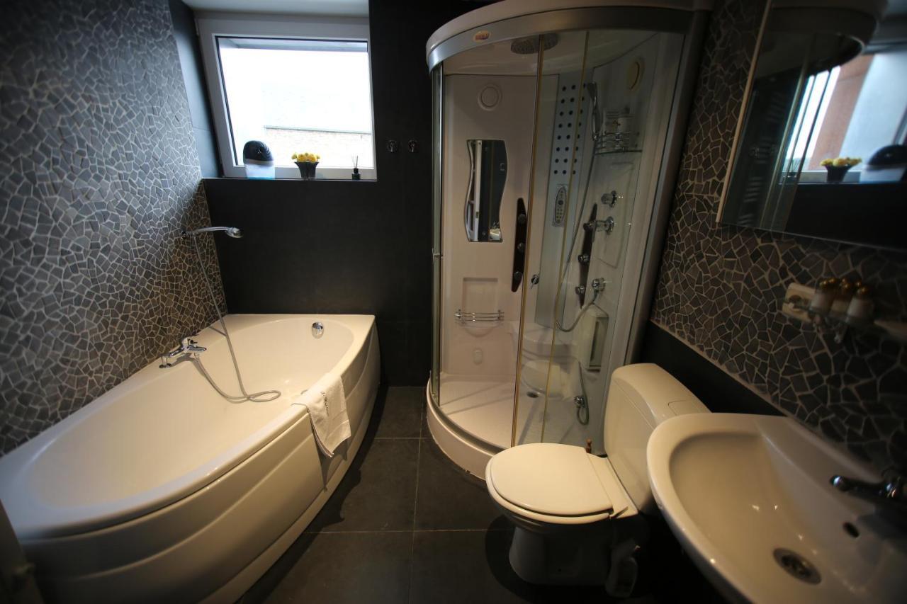 Barsy 34 Hotel Havelange Eksteriør billede